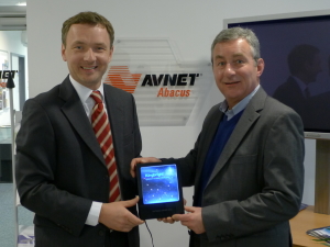 Hagen Götze, marketingchef Avnet Abacus (tv) og Udo Reinhold, Direktør, Kingbright Europe