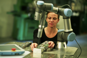 1503 universal robots