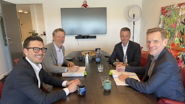 EWII køber gigantisk batterikapacitet af Hitachi Energy