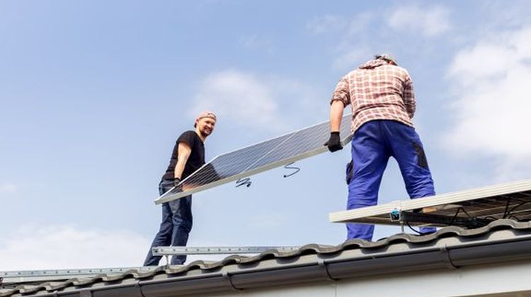 Danskere vil have solceller på tagene i industrien